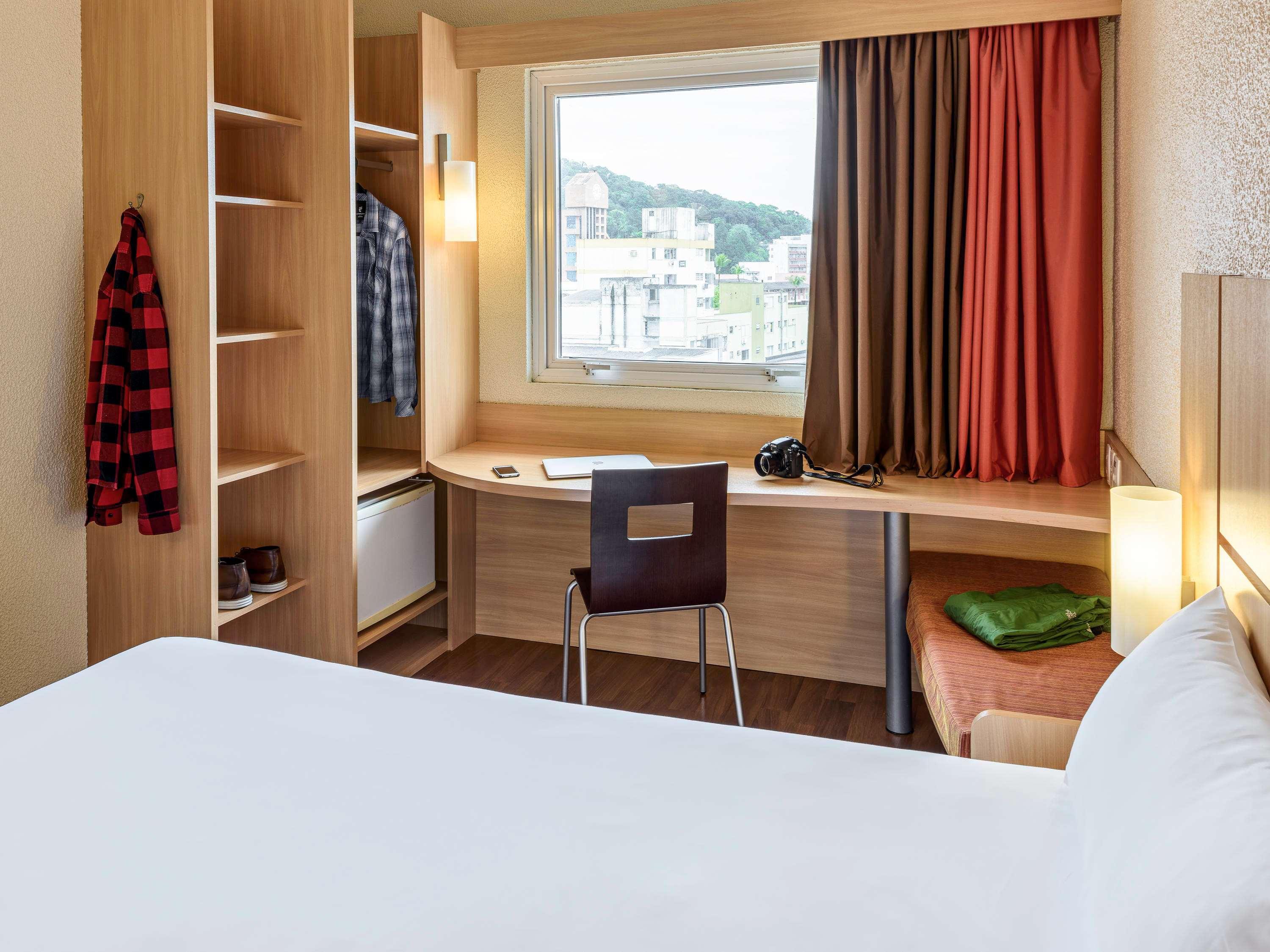 Ibis Blumenau Hotel Exterior photo