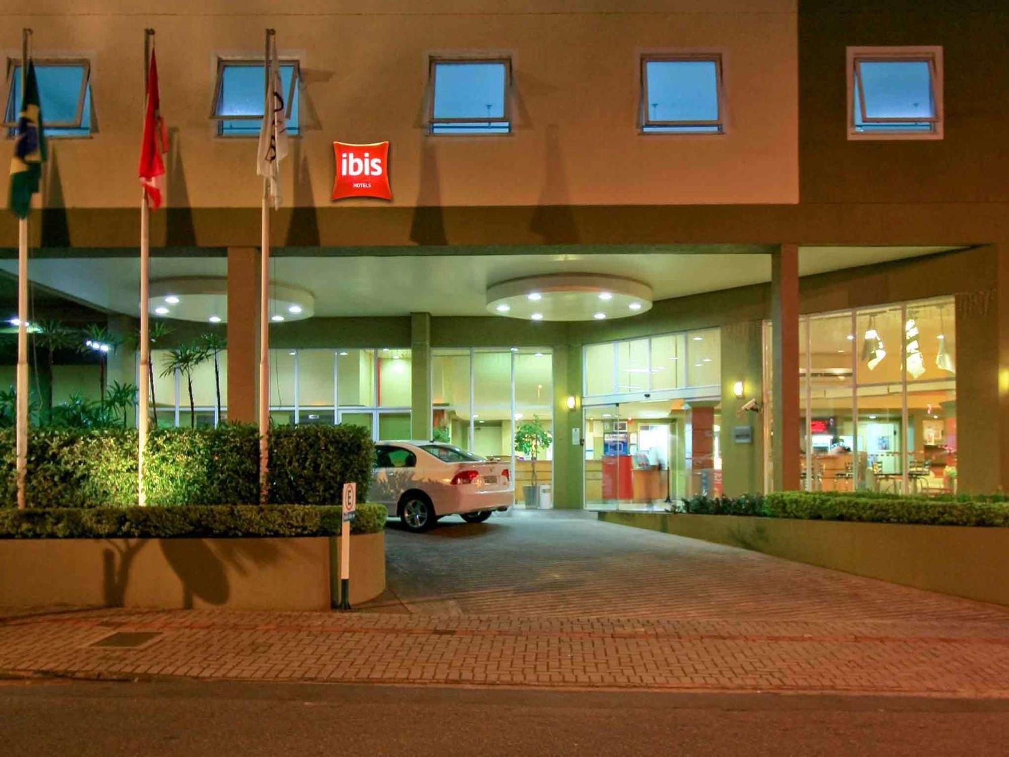 Ibis Blumenau Hotel Exterior photo